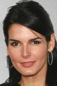 Angie Harmon