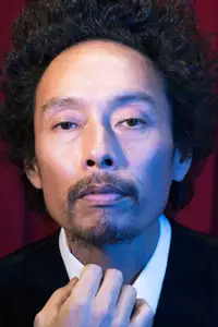 希志真ロイ