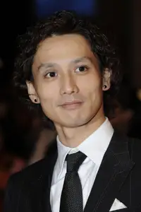 安藤政信