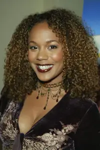 Rachel True