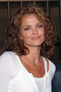 Dina Meyer