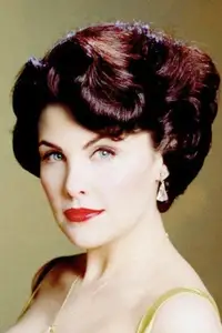 Sherilyn Fenn