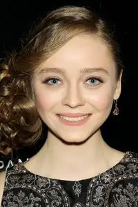 Madeleine Arthur