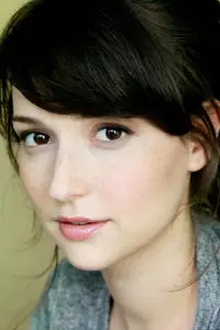 Milana Vayntrub