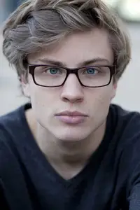 Jannik Schümann