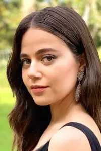Molly Gordon