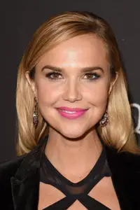 Arielle Kebbel