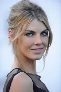 Angela Lindvall