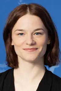 Valerie Pachner