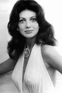 Gayle Hunnicutt