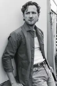 Lewis Pullman