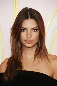 Emily Ratajkowski