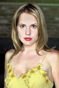 Emma Caulfield