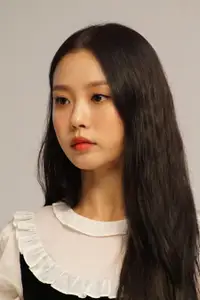 Go Min-si