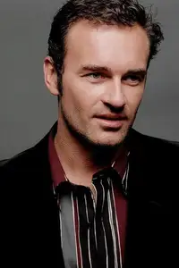 Julian McMahon