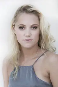 Maika Monroe