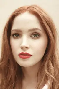 Ellie Bamber