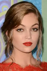 Lili Simmons
