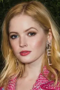 Ellie Bamber