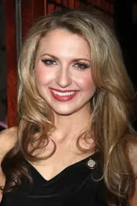 Nina Arianda