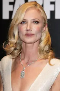 Joely Richardson
