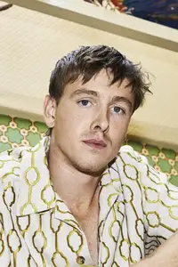 Harris Dickinson