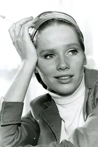 Liv Ullmann