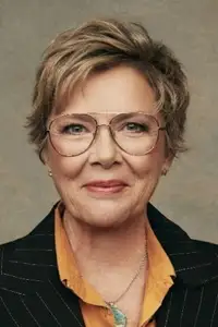 Annette Bening