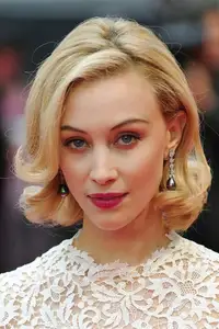 Sarah Gadon
