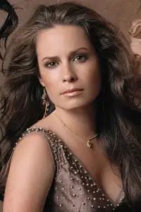 Holly Marie Combs