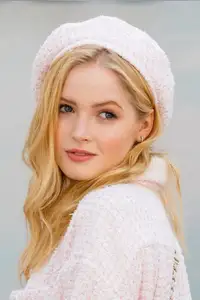Ellie Bamber