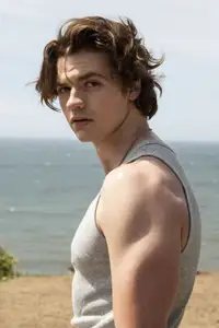 Joel Courtney