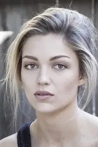Lili Simmons