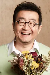 南文哲