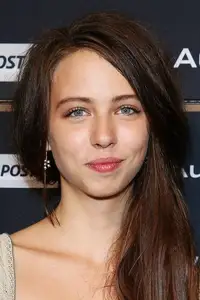 Luna Mijović