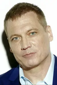 Holt McCallany