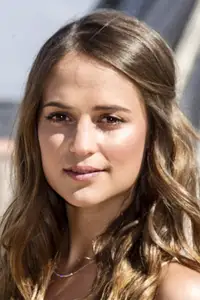 Alicia Vikander