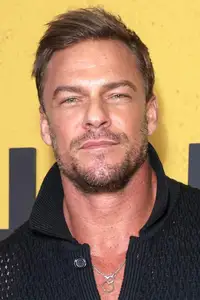 Alan Ritchson