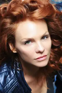 Anne Leighton