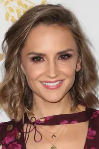 Rachael Leigh Cook