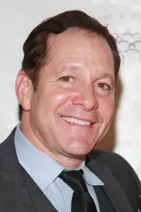 Steve Guttenberg