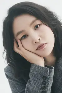 朴智英
