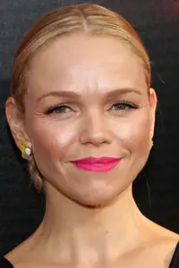 Lauren Bowles