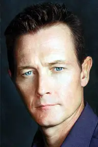 Robert Patrick
