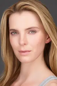 Betty Gilpin