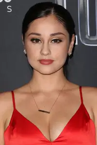 Yvette Monreal