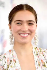 Haley Lu Richardson