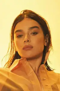 Hailee Steinfeld