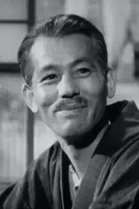 笠智众