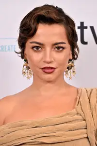 Isabela Merced